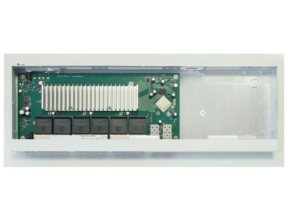 Коммутатор маршрутизатора MikroTik CRS326-24G-2S+RM, Белый