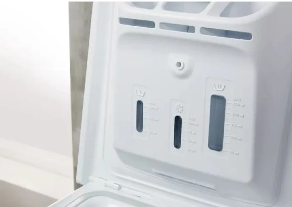 Стиральная машина Indesit BTW A61053, 6кг, Белый
