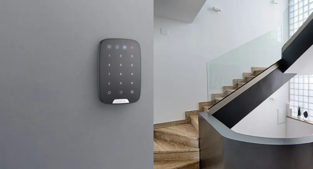 Беспроводная сенсорная клавиатура Ajax KeyPad, Чёрный